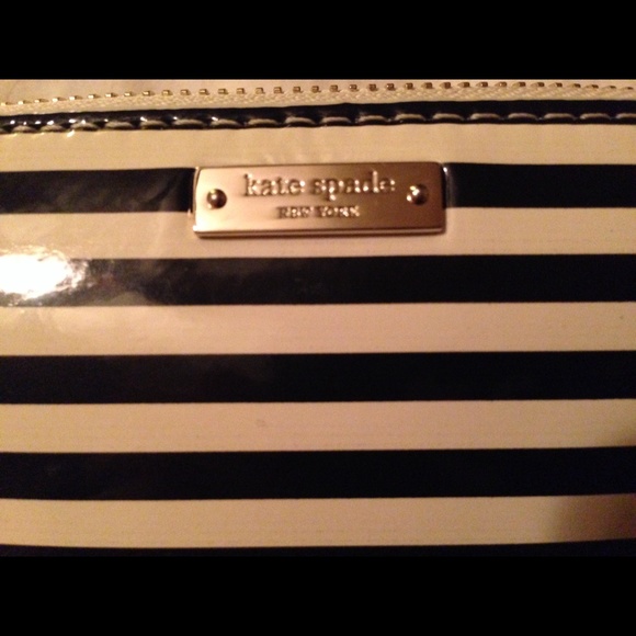 Authentic kate spade wallet - Picture 2 of 3
